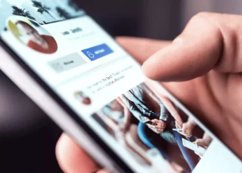 Posting Inspiring Tweets on X